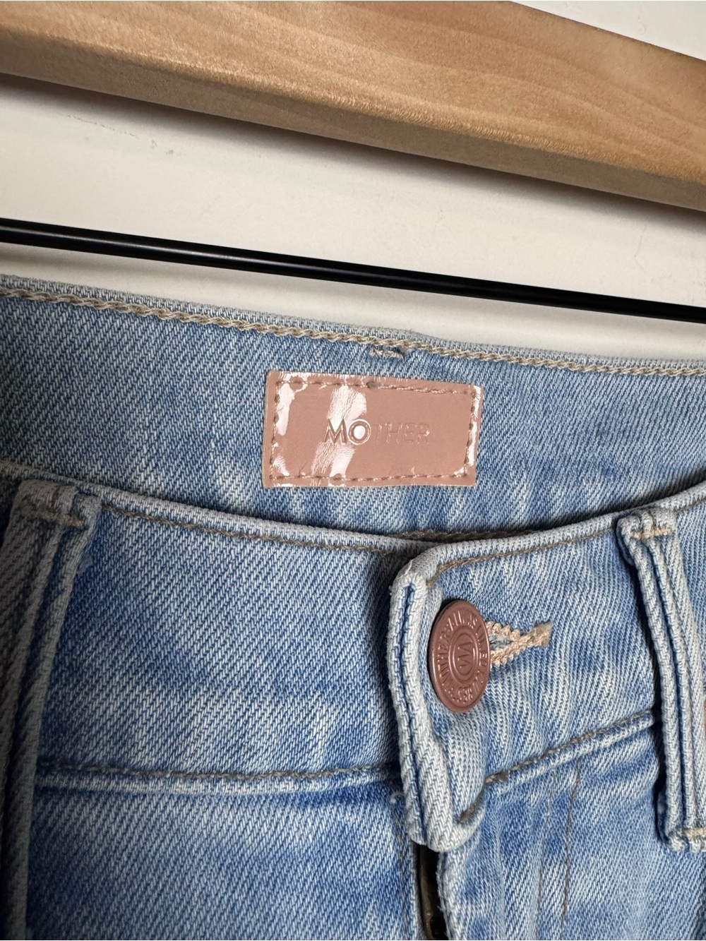 Mother The Weekender Fray Jeans- Mentally Elsewhere Sz 24 - Picture 5 of 11